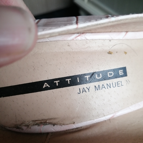 Pink shoes with chrome toe - Picture 3 of 11